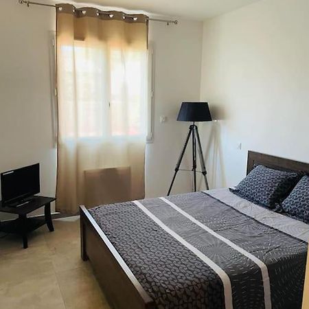 Jolie Maison De Village 2 Chambres Ouveillan المظهر الخارجي الصورة